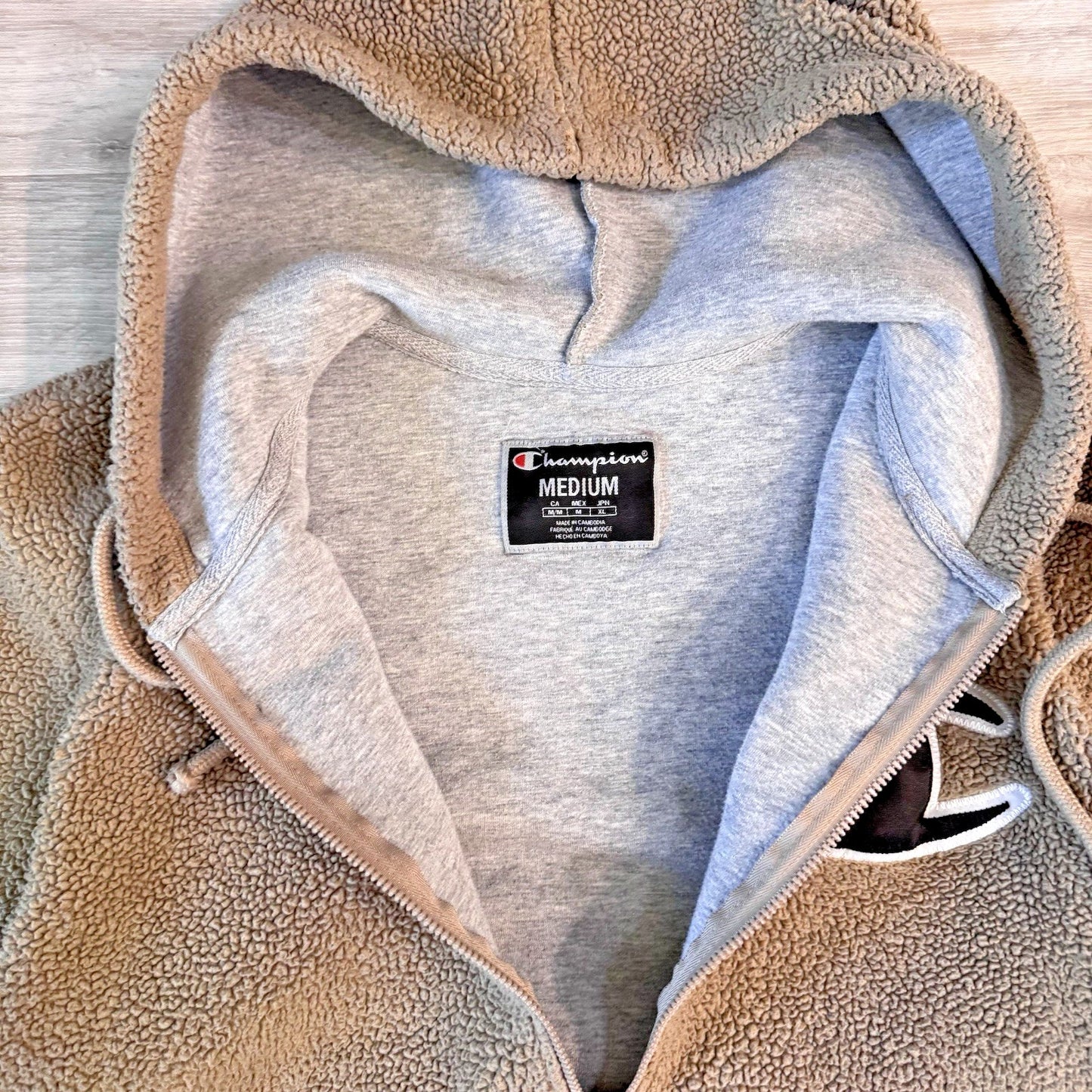 VTG Champion Sherpa Hoodie Sweatshirt Men's Size Medium Big Logo Fleece Tan EUC
